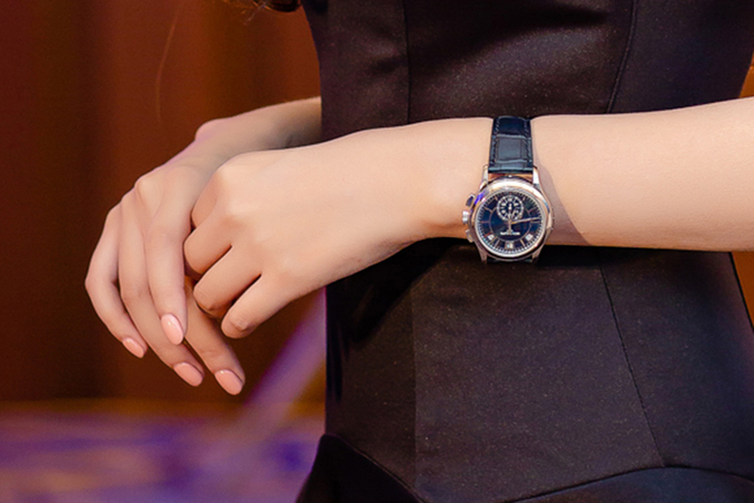 Mai Phương Thúy đeo đồng hồ hơn 1,8 tỷ đi sự kiện